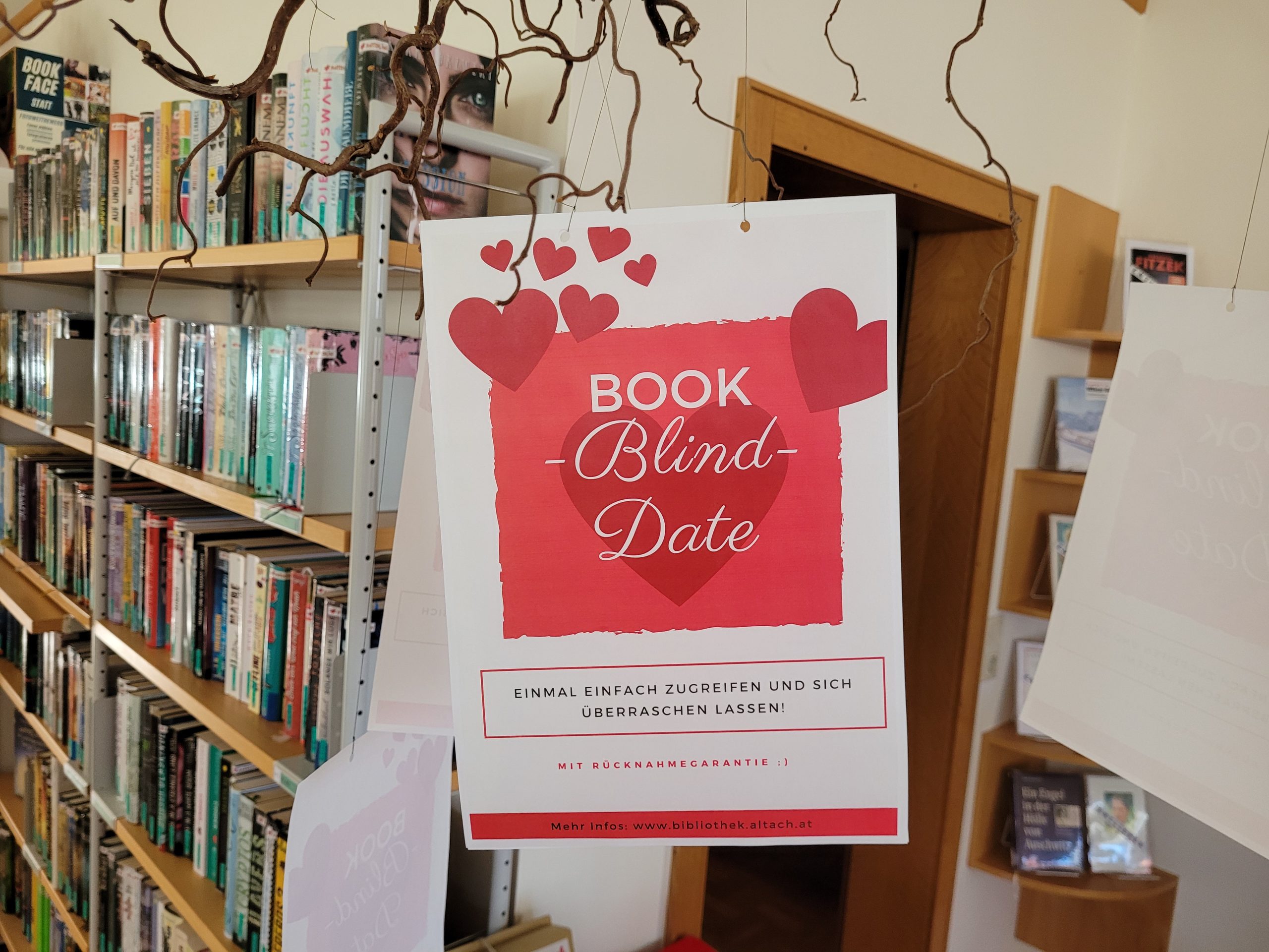 Plakat mit Herz Book blind date