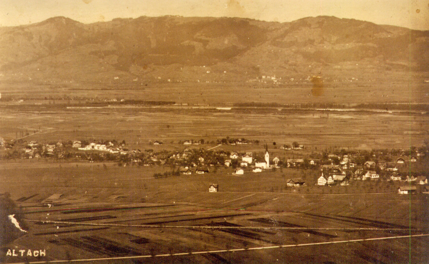 Luftbild der Gemeinde Altach im Jahre 1910
