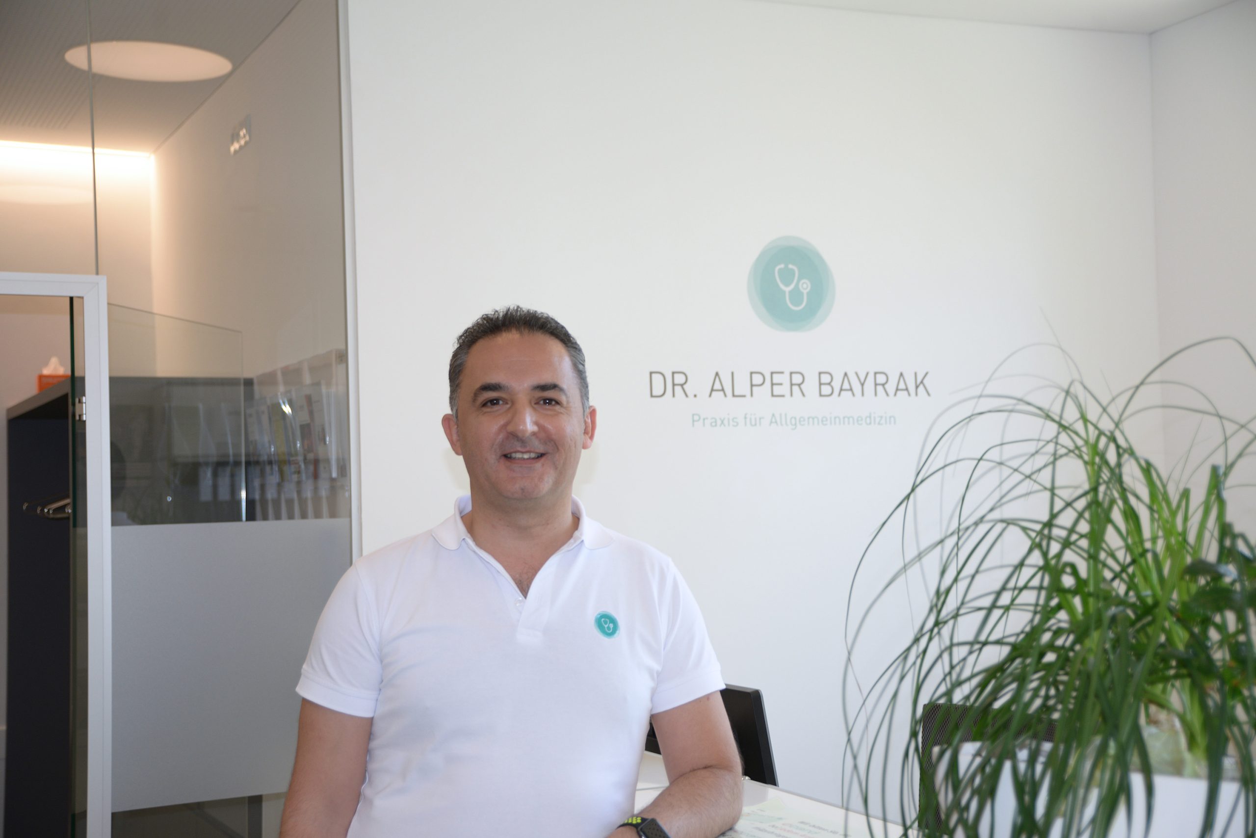 Dr. Alper Bayrak
